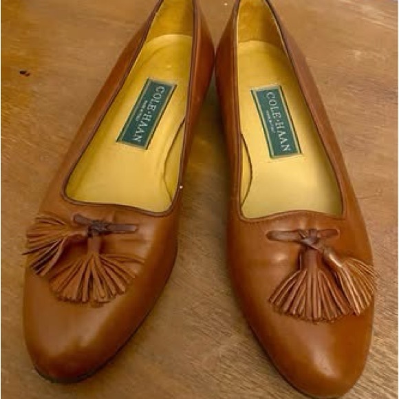 Vintage 1980s 1990s Cole Haan Women's Tan Leather Tassel Loafers Size 9 - Picture 2 of 6